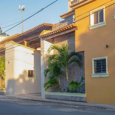 Diosamar Hotel Y Suites